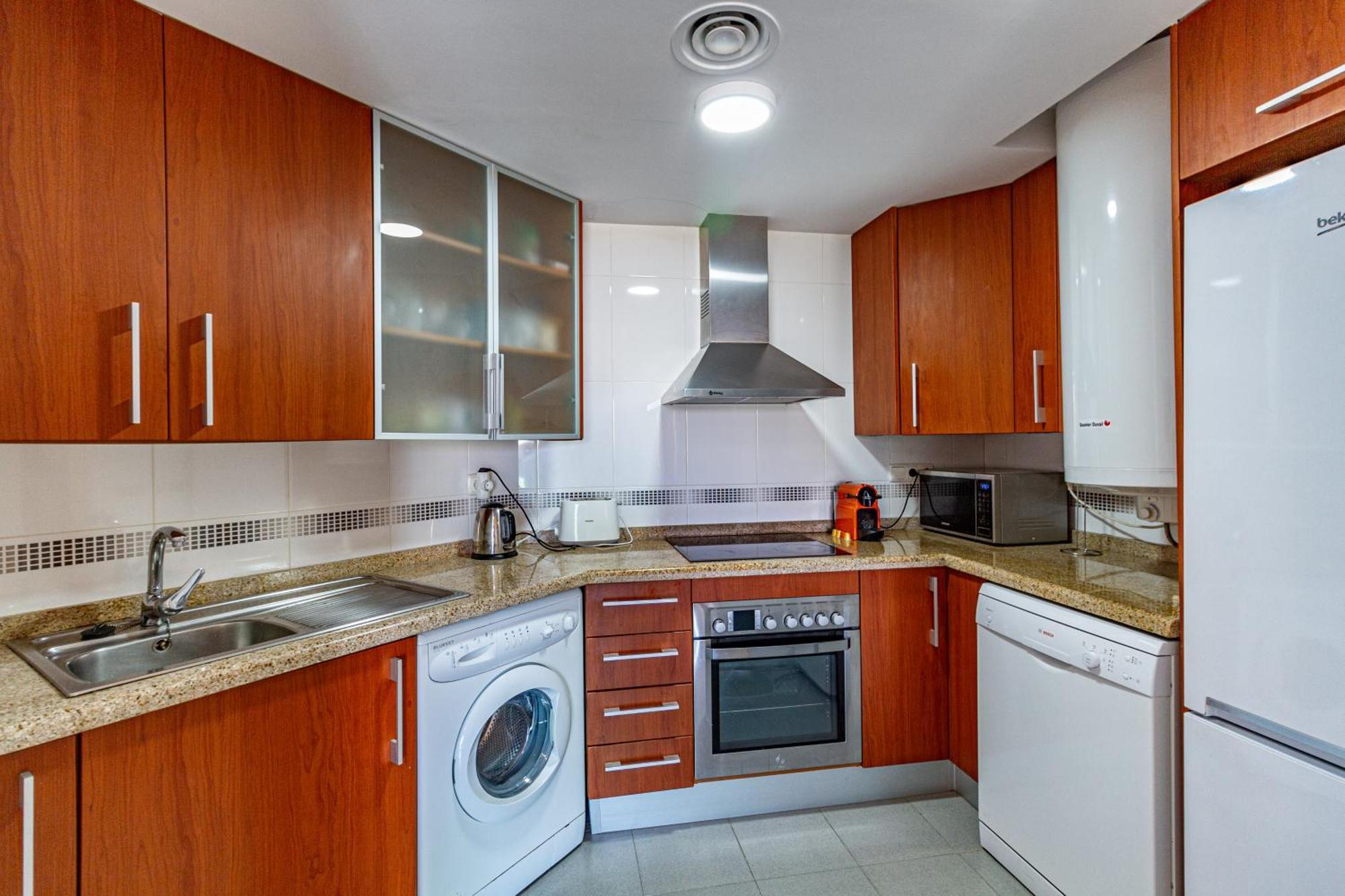Apartment Vilapark With Pool, Free Parking, Terrace, Beach Μπένιντορμ Εξωτερικό φωτογραφία