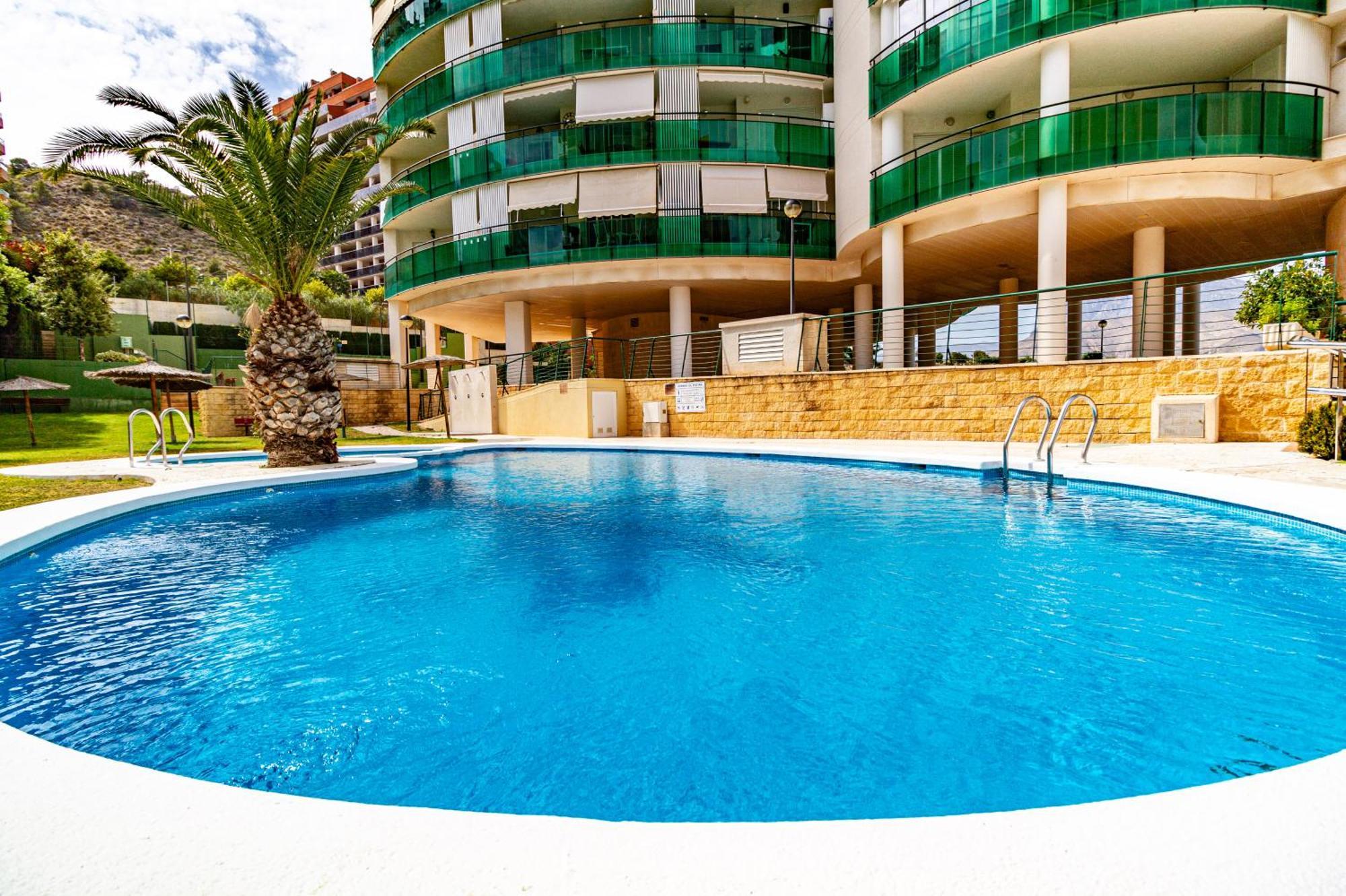 Apartment Vilapark With Pool, Free Parking, Terrace, Beach Μπένιντορμ Εξωτερικό φωτογραφία