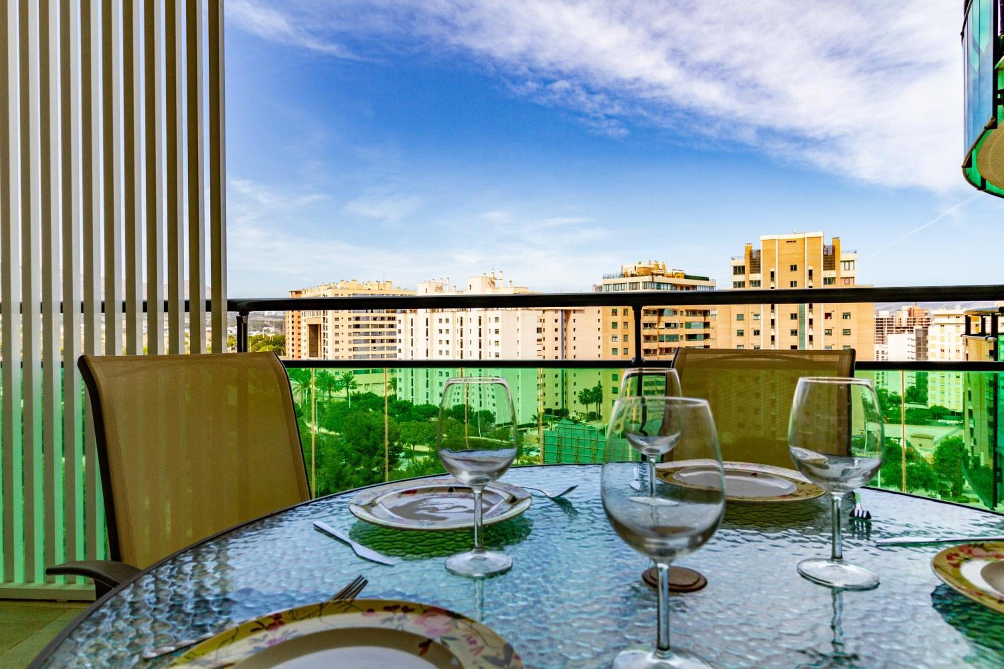 Apartment Vilapark With Pool, Free Parking, Terrace, Beach Μπένιντορμ Εξωτερικό φωτογραφία