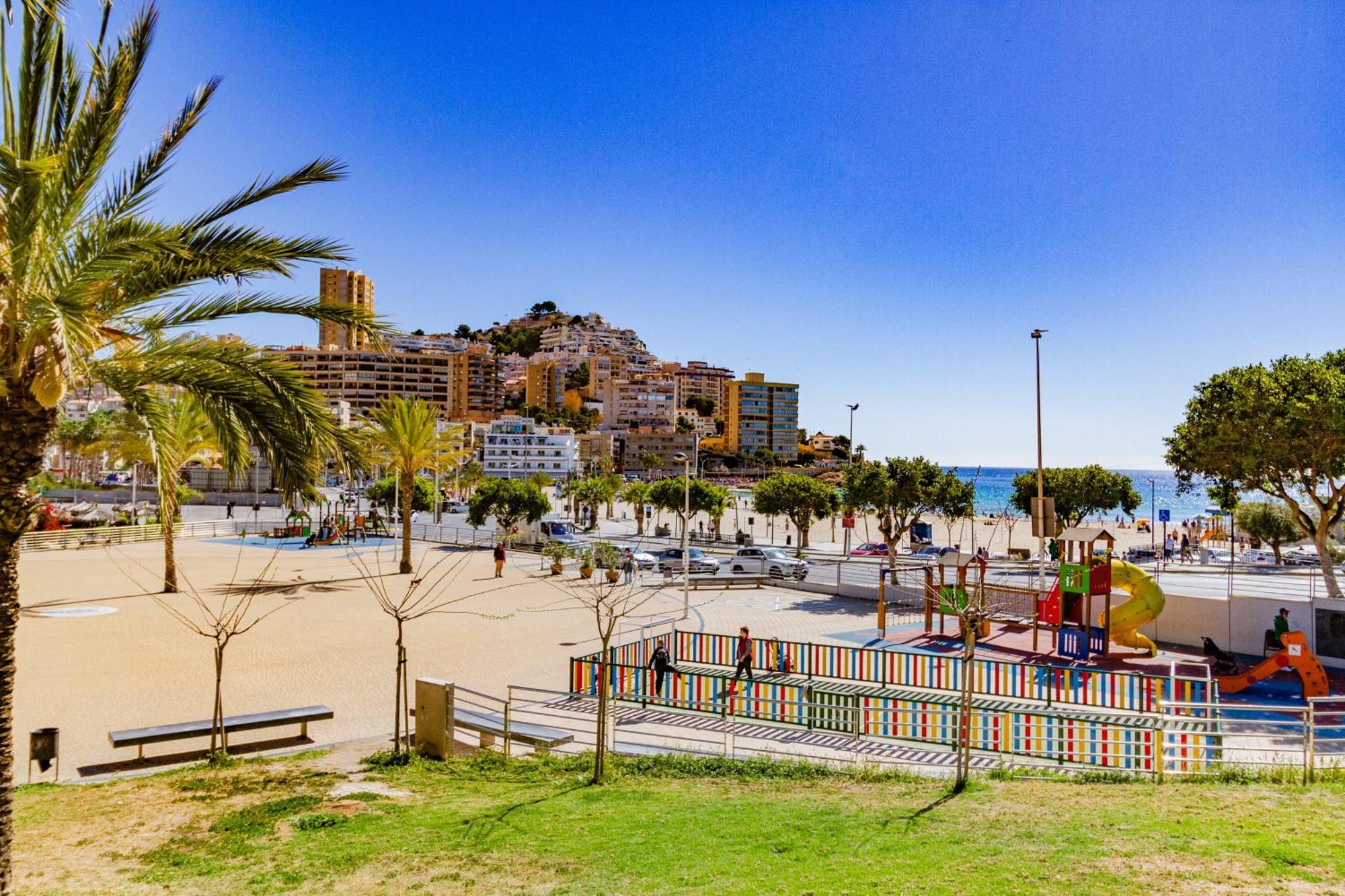 Apartment Vilapark With Pool, Free Parking, Terrace, Beach Μπένιντορμ Εξωτερικό φωτογραφία