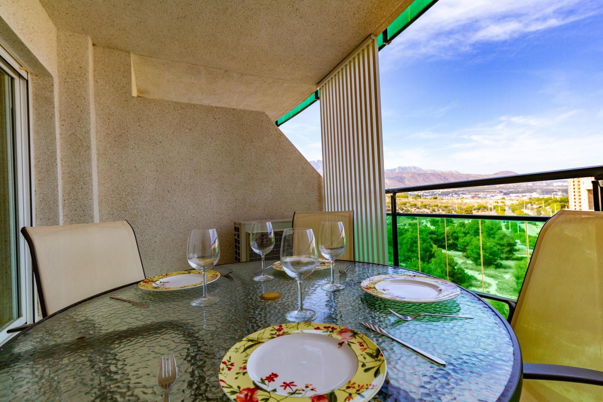 Apartment Vilapark With Pool, Free Parking, Terrace, Beach Μπένιντορμ Εξωτερικό φωτογραφία